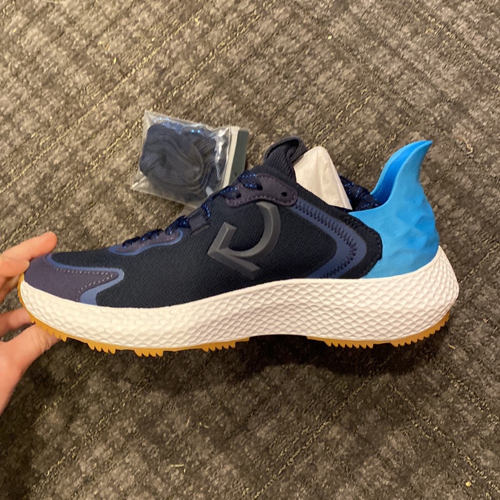 Cross Trainer Golf shoes - Picture 3 of 4